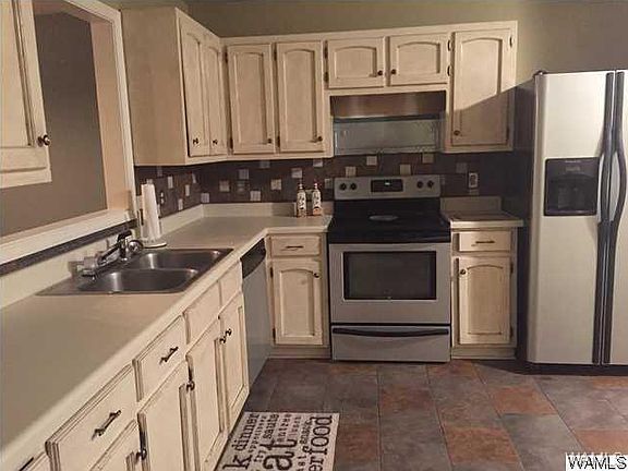 2nd image of 1093 Fairfax Dr