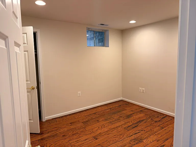 6 Lynchester Dr #1 — Photo 2