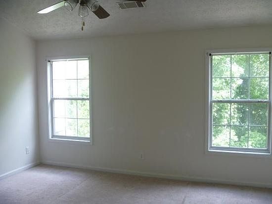 3rd image of 6975 Magnolia Park Ln