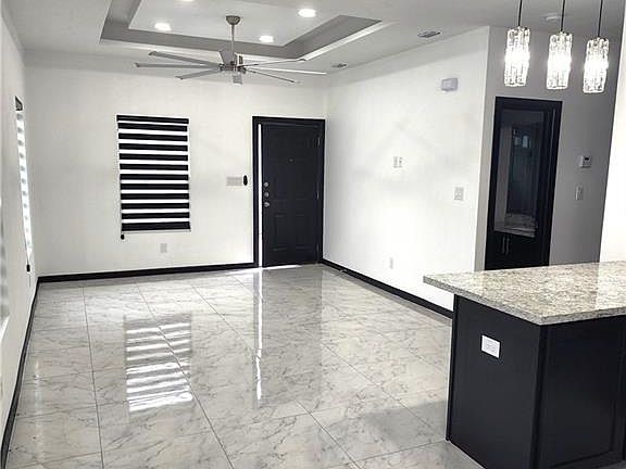 4th image of 1012 N Woodson Ave #4