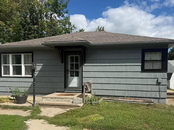 206 W Washington St, Coleman, MI 48618