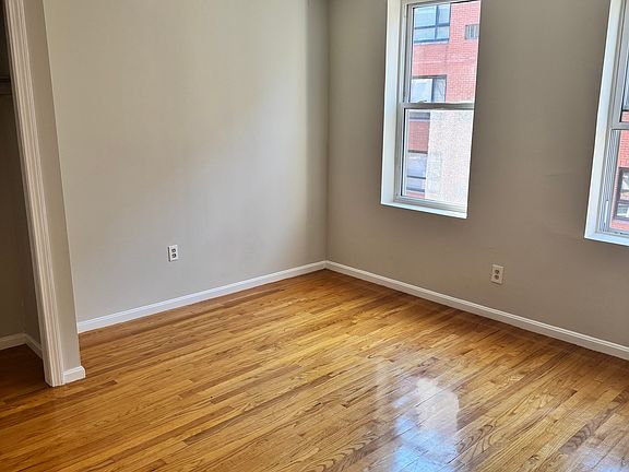 5th image of 145 Endicott St APT 4