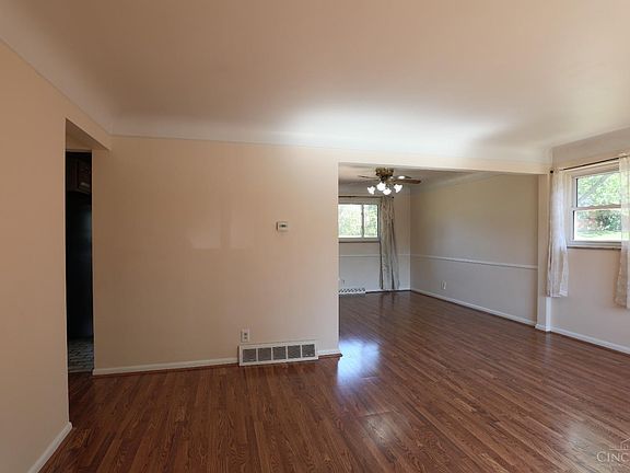 4th image of 1008 Pelican Dr
