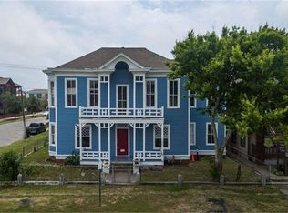 1701 Market St, Galveston, TX 77550