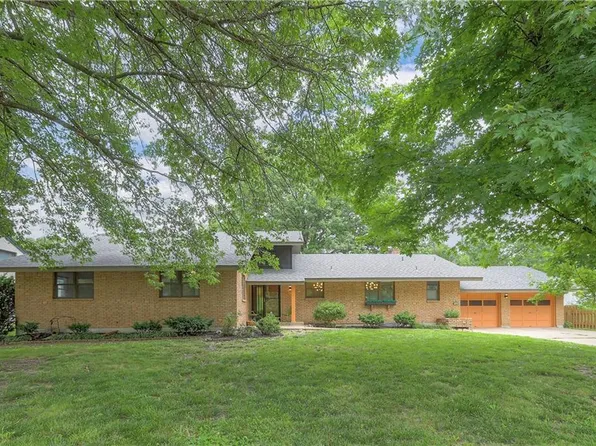 4605 N Main St, Kansas City, MO 64116