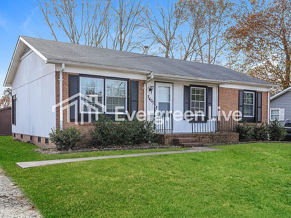 3rd image of 2407 Phoenix Dr