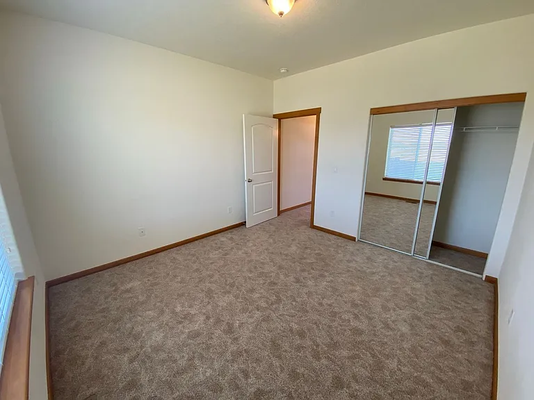 3511 Hovley Ln — Photo 32