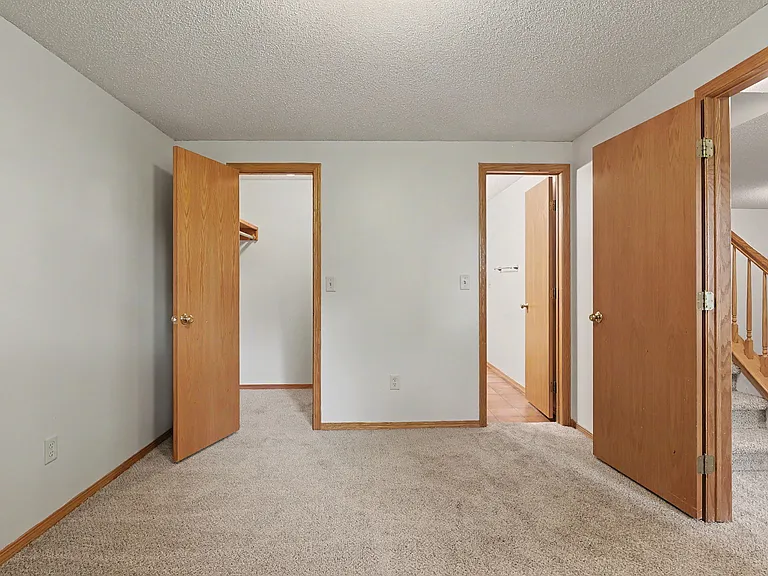 2316 N Shefford Cir — Photo 31