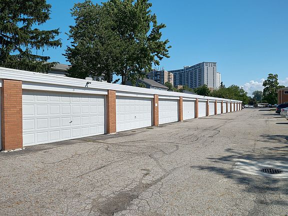 5th image of 25701-25781 Lakeshore Blvd #1-201
