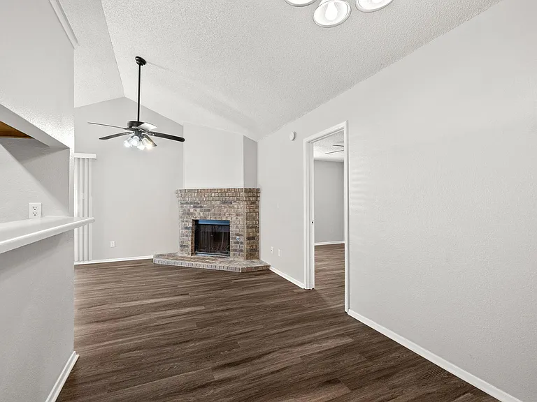 12130 Thompkins Dr #A — Photo 15