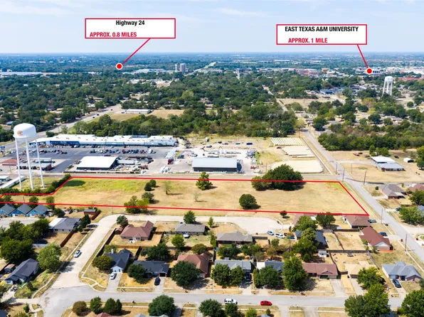 2301 Mangum St, Commerce, TX 75428