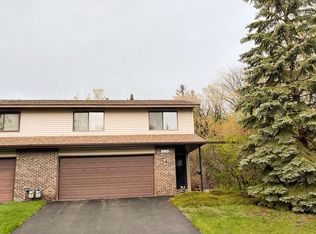 14288 Golf View Dr, Eden Prairie, MN 55346