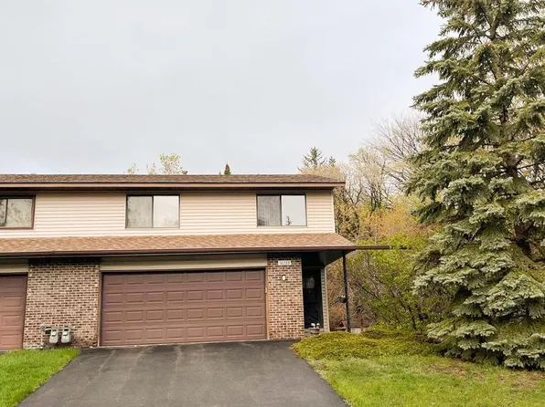14288 Golf View Dr, Eden Prairie, MN 55346