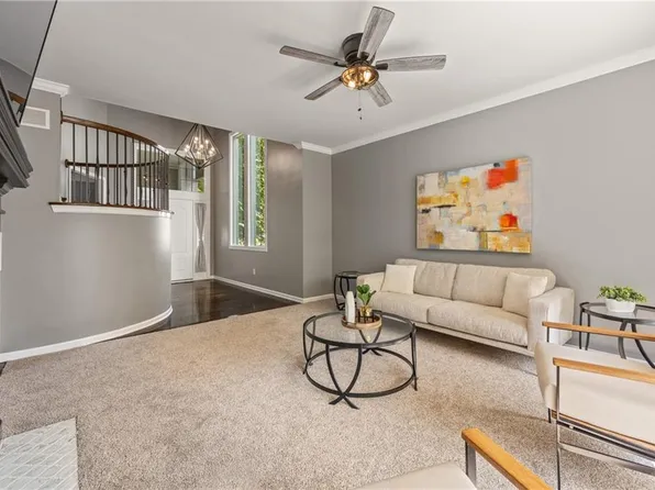 13001 W 139th St, Overland Park, KS 66221