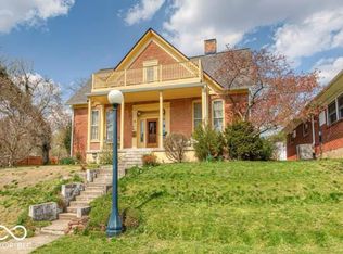 192 W Broadway St, Danville, IN 46122