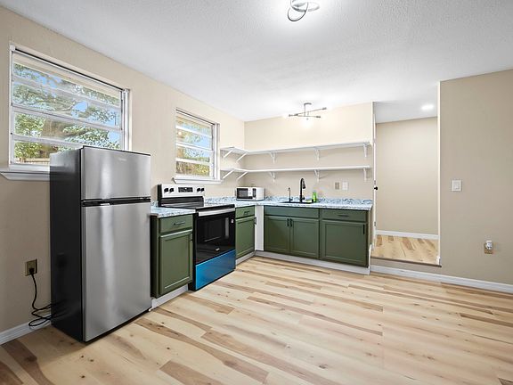 3rd image of 4449 San Jose Blvd #C