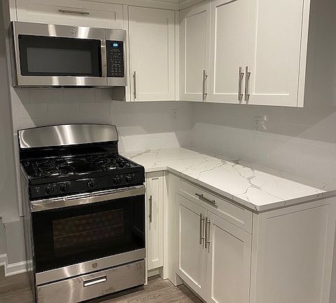 4th image of 165167 E Main St #3A