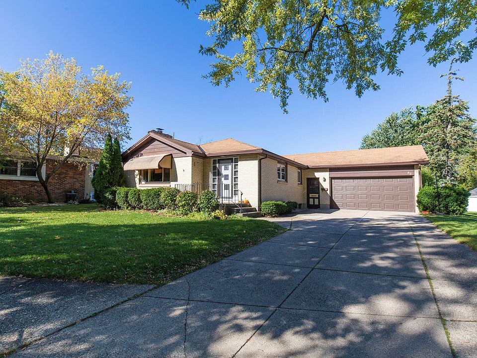 1st image of 62 Garland Dr