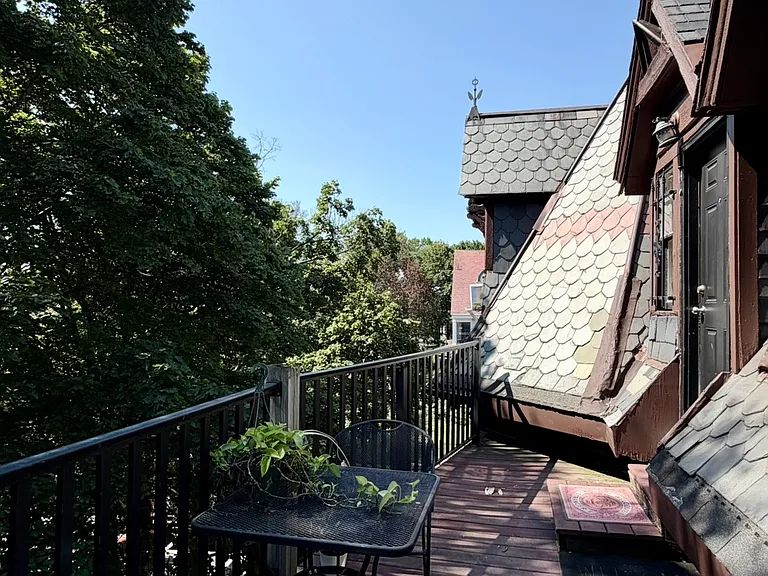 8 Claremont St #3B — Photo 4