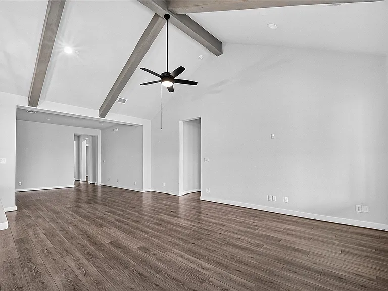 2600 Golden Palms Ln — Photo 6