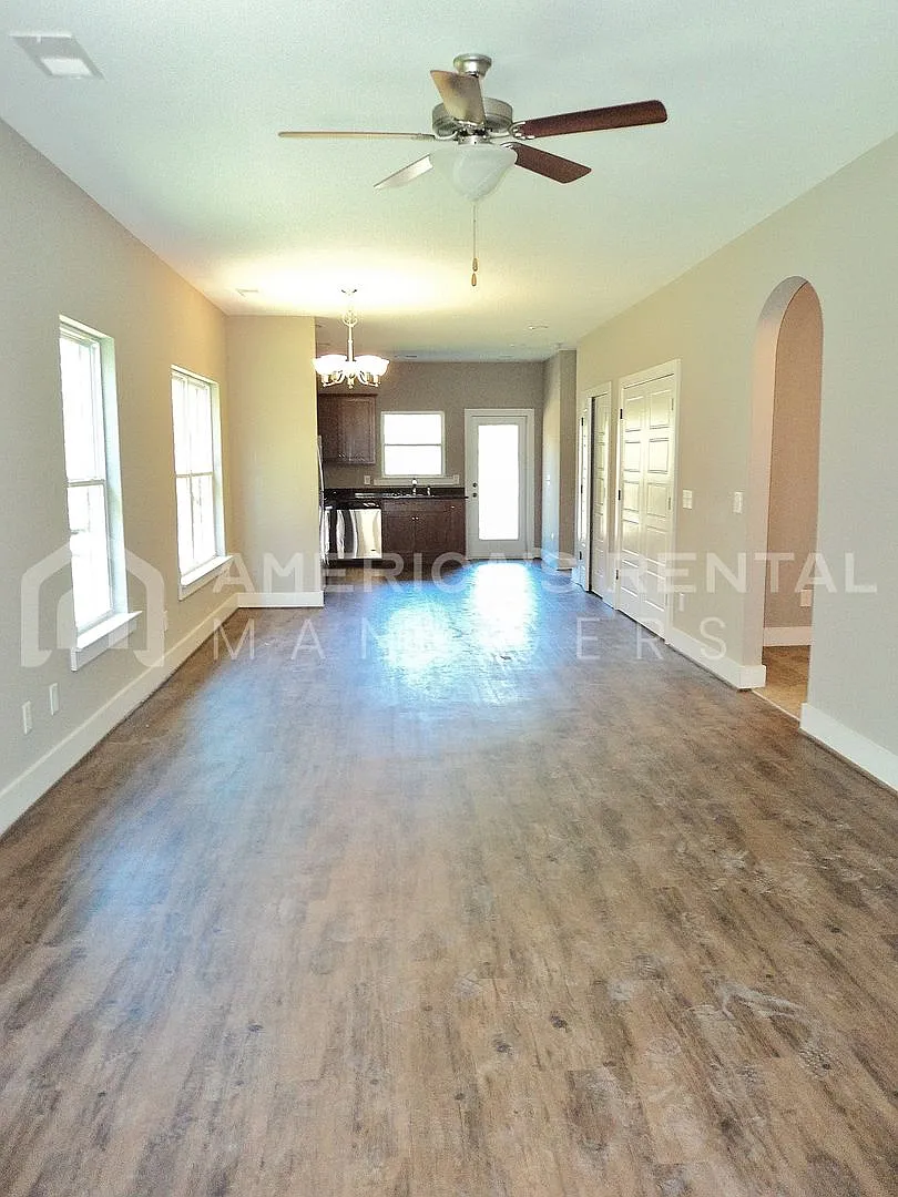 Home for Rent in Lake Cyrus!! Available to View Now — Photo 4