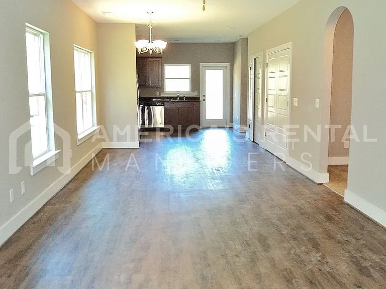 5589 Park Side Rd — Photo 4