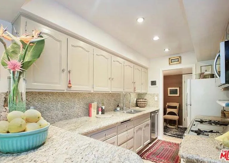 6708 Hillpark Dr #303 — Photo 13