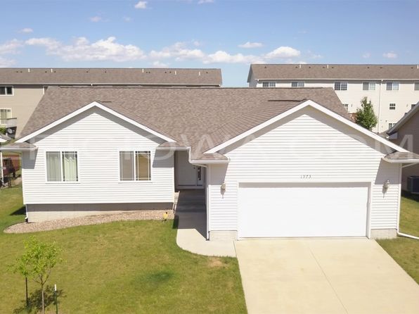 1975 49th St, Marion, IA 52302