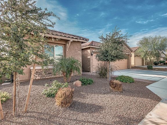 3rd image of 18173 W Las Palmaritas Dr