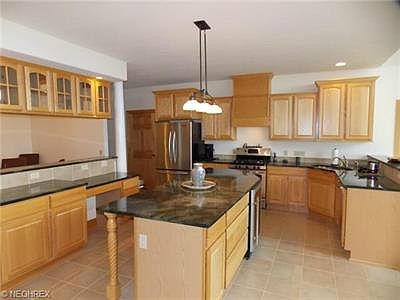 4th image of 4323 Shore Dr