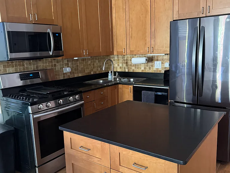1467 W Huron St #1 — Photo 4