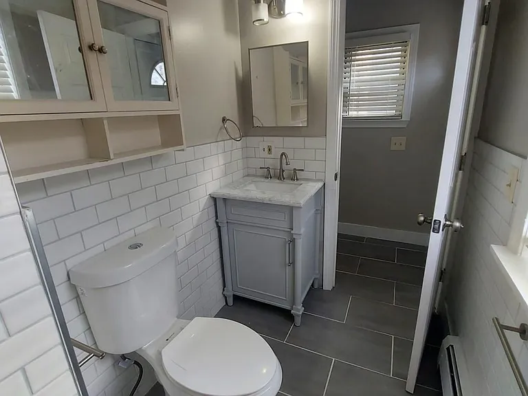 65 Boswell Ave — Photo 4
