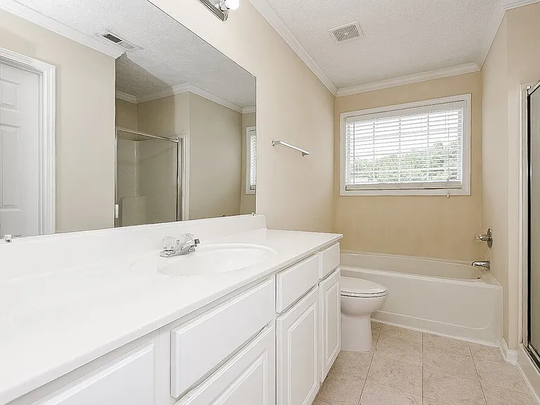 3057 Heatherbrook Trce — Photo 12