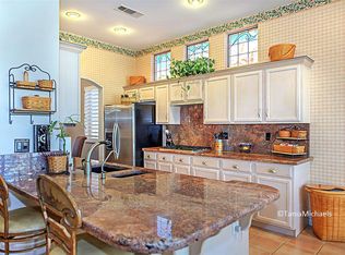 8204 Sedona Sunset Dr, Las Vegas, NV 89128