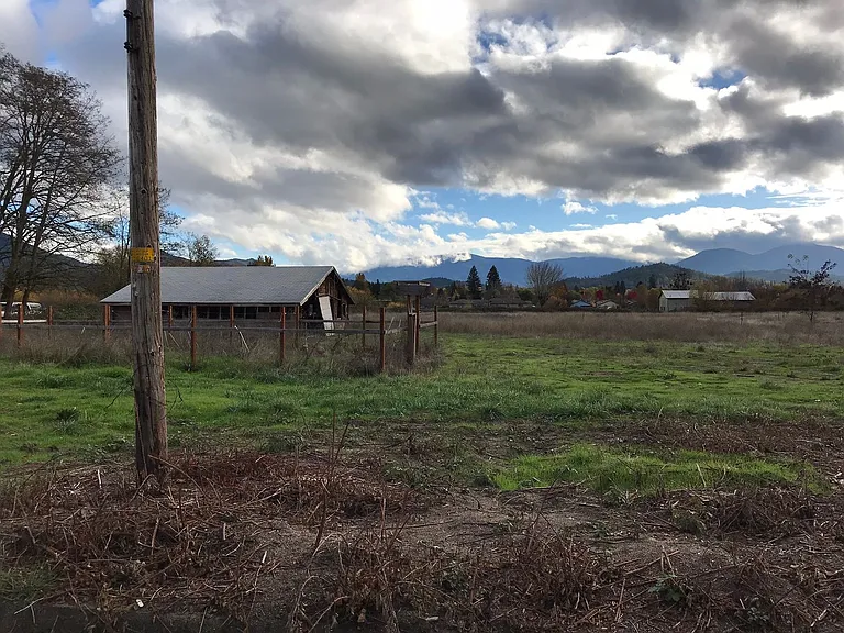 2133 Upper River Rd — Photo 8