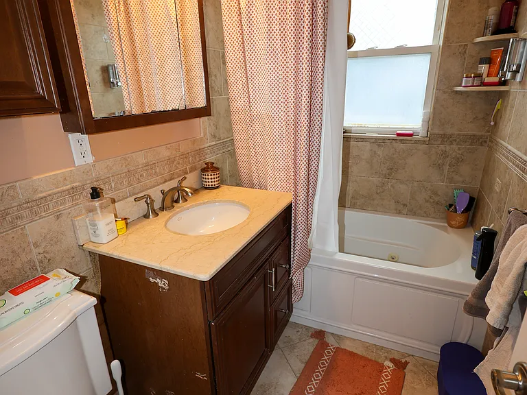 55 Hobart St #2 — Photo 15