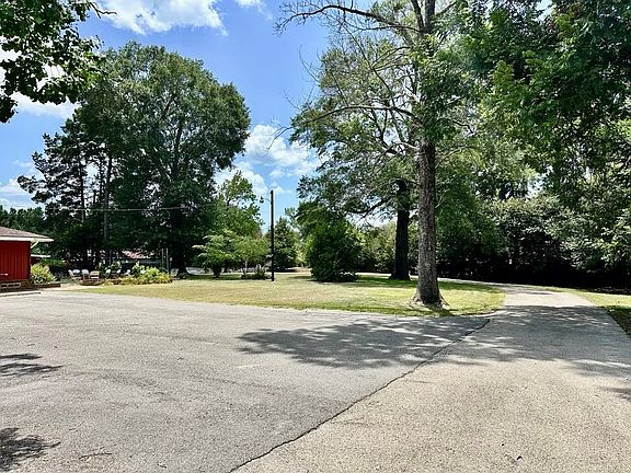 4th image of 306 Tenaha St