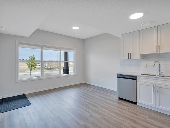 4th image of 403 Boreal Dr