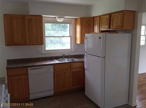 2nd image of 18 Newport Ave