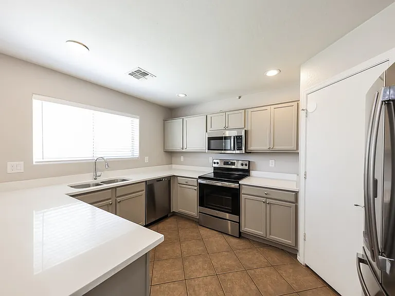 24254 W Desert Bloom St — Photo 8