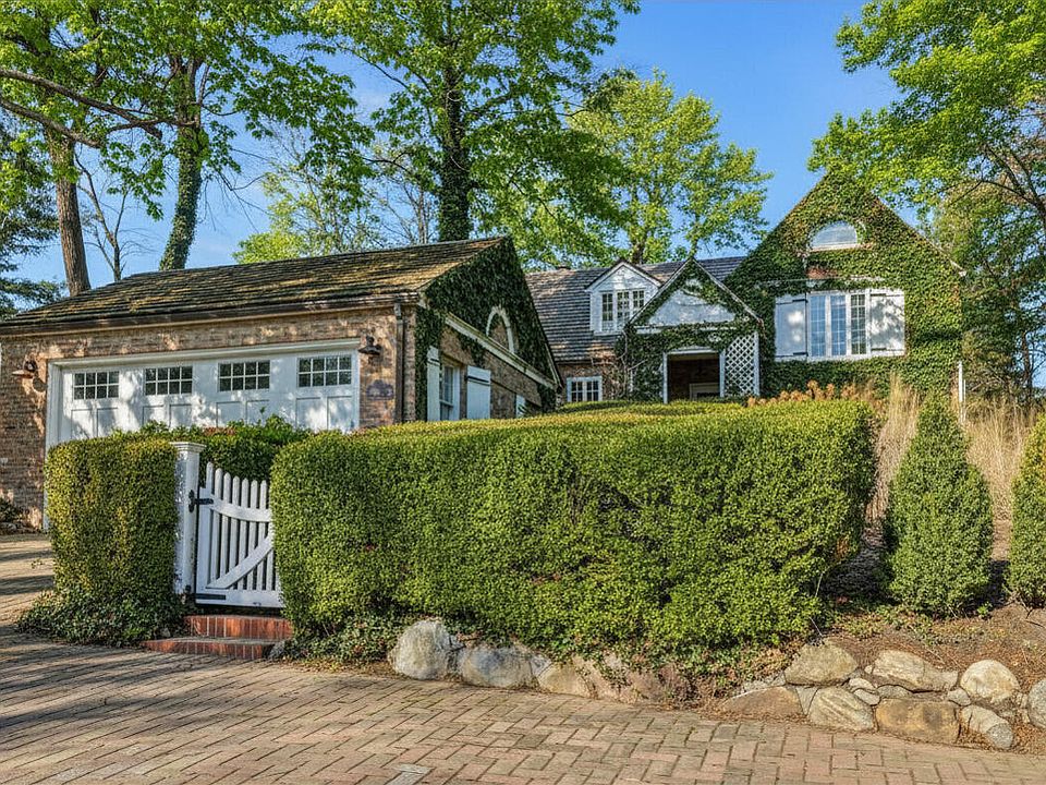 1st image of 502 Marquette Dr