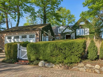 502 Marquette Dr, New Buffalo, MI, 49117