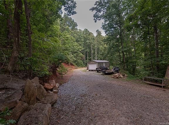 2nd image of 37 Lost Mountain Ln
