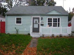 1210 Grove St, Aurora, IL 60505