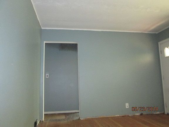 5th image of 39 Algonquin Ave