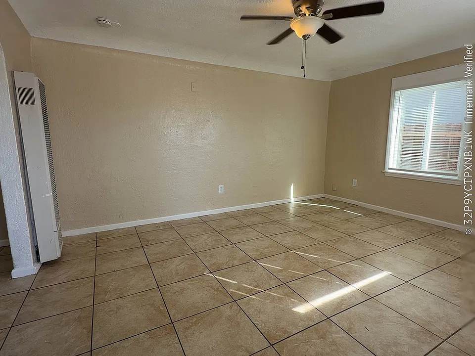 1004 El Tejon Ave