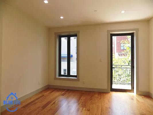 Rented by Blue Egg Realty Corp | media 22