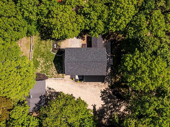 2nd image of 338 Middleton Road
