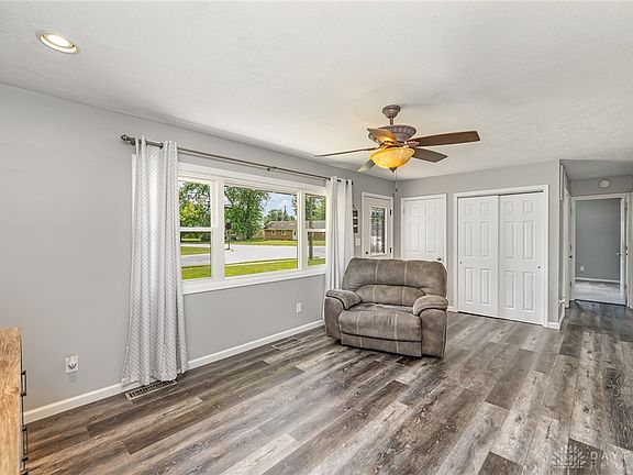 5th image of 344 Lutz Dr
