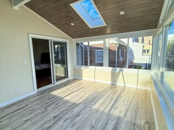 223 Day Avenue image 17 of 30